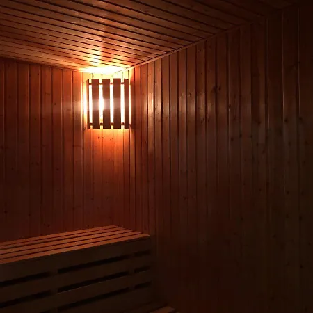 Meduza Wellness S Ubytovanim * Hlohovec