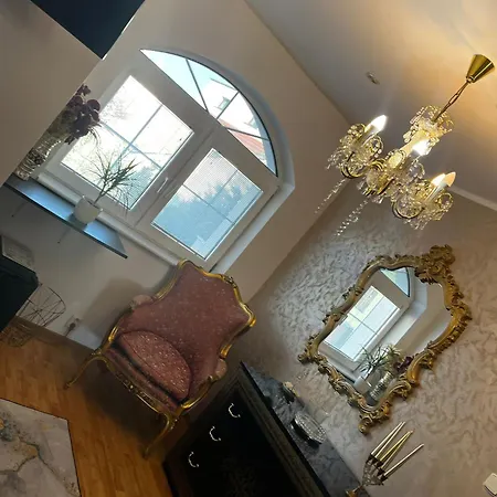 Meduza Wellness S Ubytovaním Apartmán Hlohovec