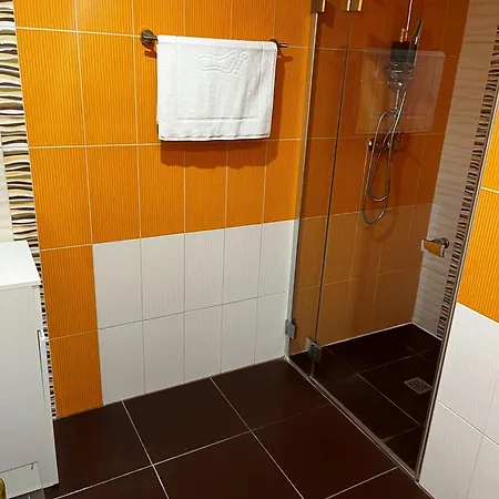 Lejlighed Meduza Wellness S Ubytovanim