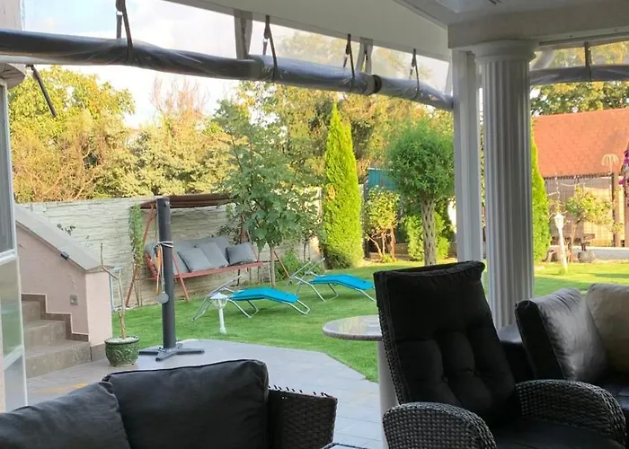 Meduza Wellness S Ubytovanim Appartement Hlohovec