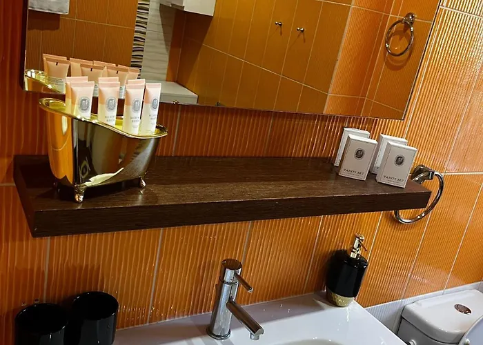 Meduza Wellness S Ubytovanim Appartement Hlohovec